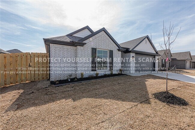 Building Photo - 1109 Harvest Ave