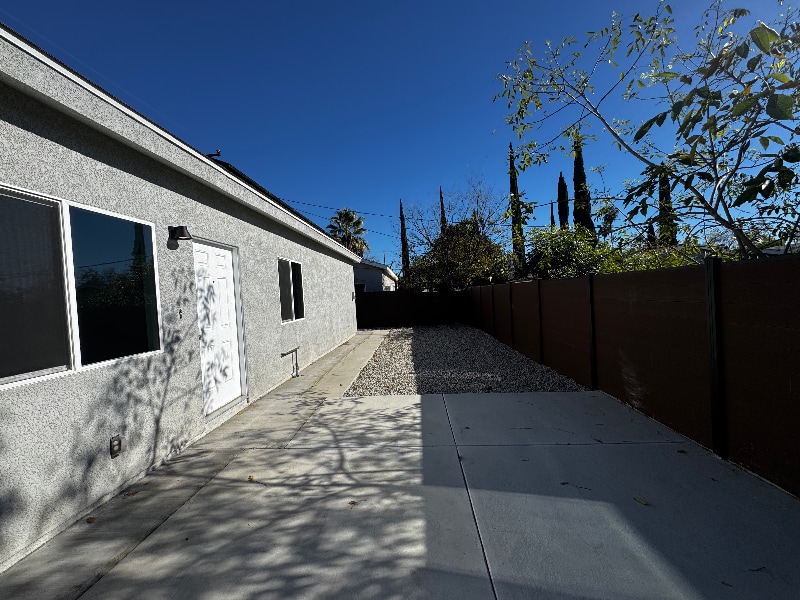 Building Photo - 1976 W 18th St