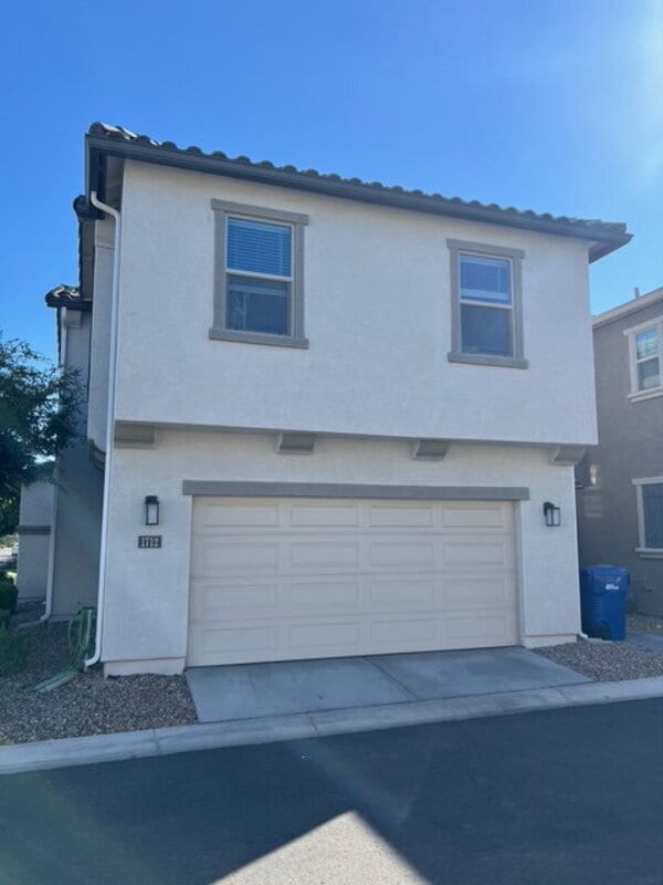 Building Photo - 1712 S 82nd Pl