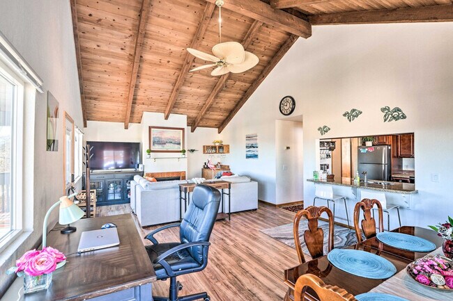 Building Photo - 434 Larkin St