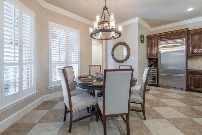 Building Photo - 2264 Hermitage Dr