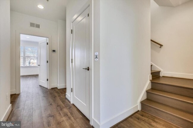 Building Photo - 3234 Royal Fern Pl