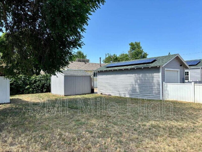 Building Photo - 98 N 12th Ave