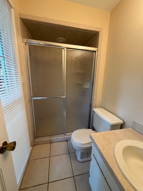 Building Photo - 5606 Bledsoe Dr