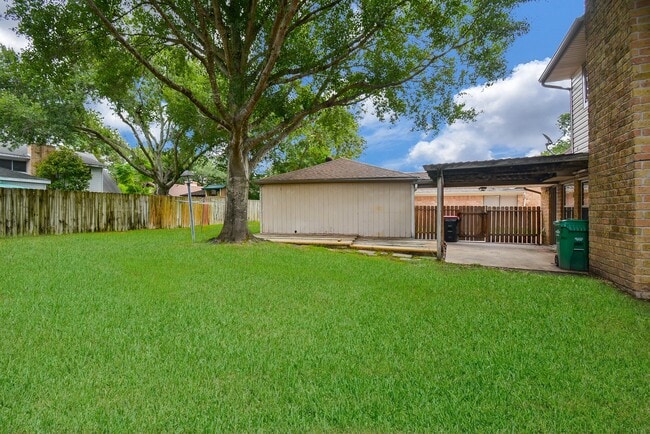 Building Photo - 21318 Park Valley Dr