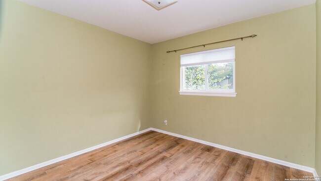 Building Photo - 4146 Longvale Dr