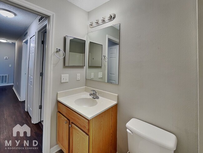 Building Photo - 12552 Gulliver Rd