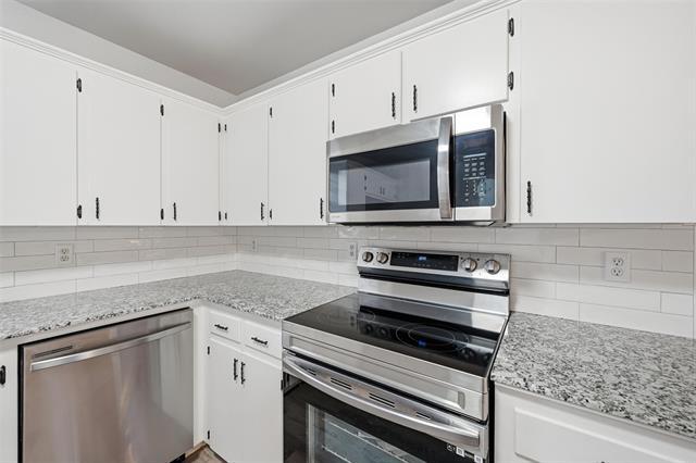 Building Photo - 607 Oldham St