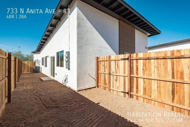 Building Photo - 733 N Anita Ave