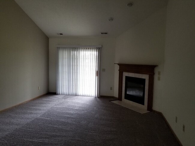 Building Photo - Spacious 3-Bedroom, 2-Bath with 2-Car Attached Garage!