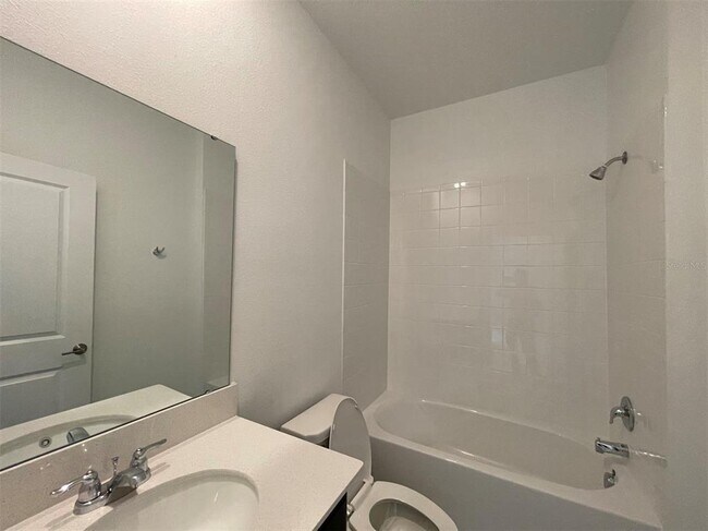 Building Photo - 835 Ofanto Wy