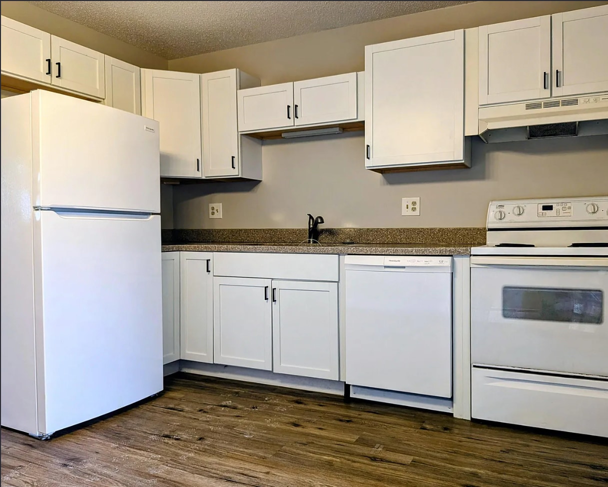 Building Photo - 303 W Elizabeth St