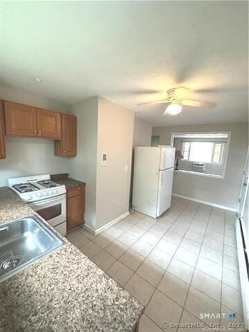 Building Photo - 63 Maynard St