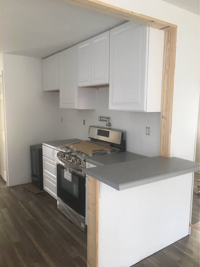 Building Photo - 336 High Rock Rd