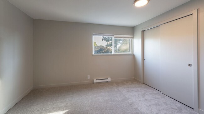 Interior Photo - Sylvan Court