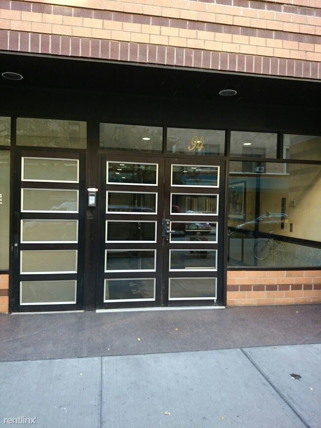 Building Photo - 94 E 4th St