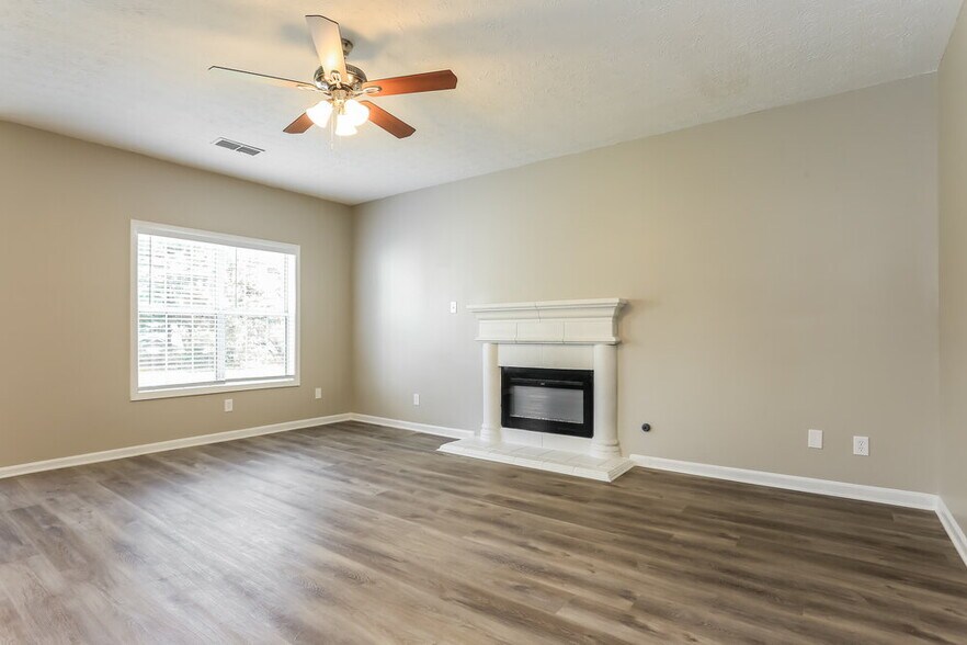 Building Photo - 5382 Winding Glen Dr