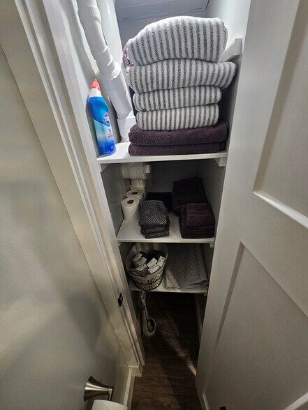 Building Photo - 435 High St