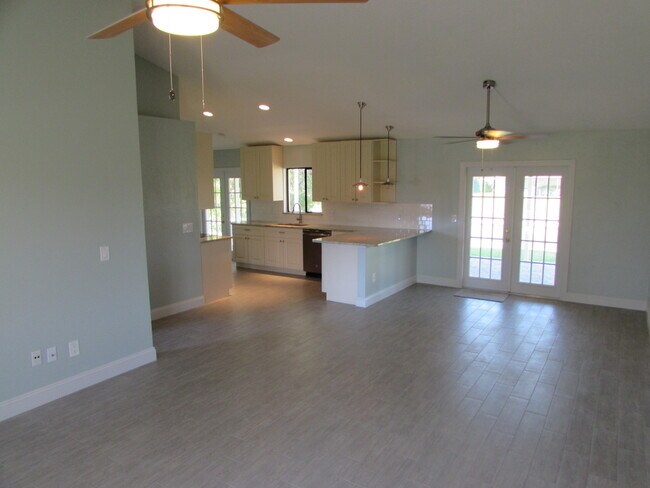 Building Photo - IntraCoastal Single Family Home