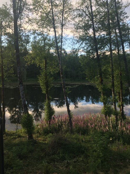 Building Photo - 15116 NE Grantham Rd