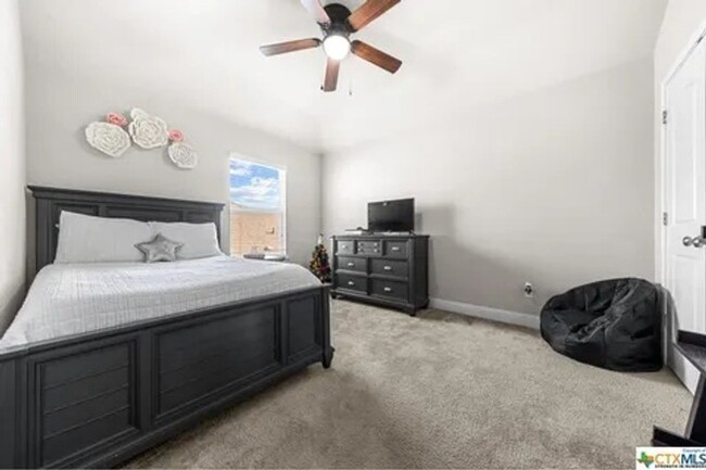 Building Photo - Spacious 4BR House in Harker Heights