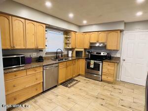 Building Photo - 391 Blairmore Blvd W