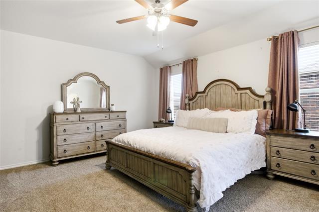 Building Photo - 807 Cormorant St