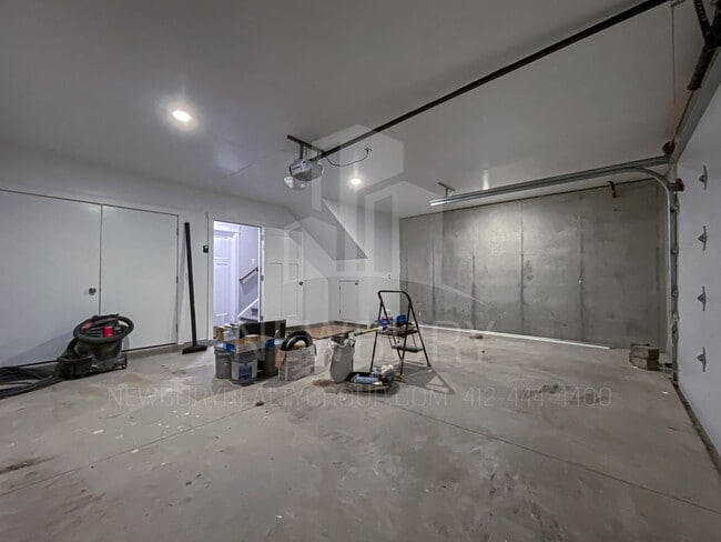 Building Photo - Be the First to Live in These Brand-New Luxury Homes — Now Pre-Leasing in Pittsburgh