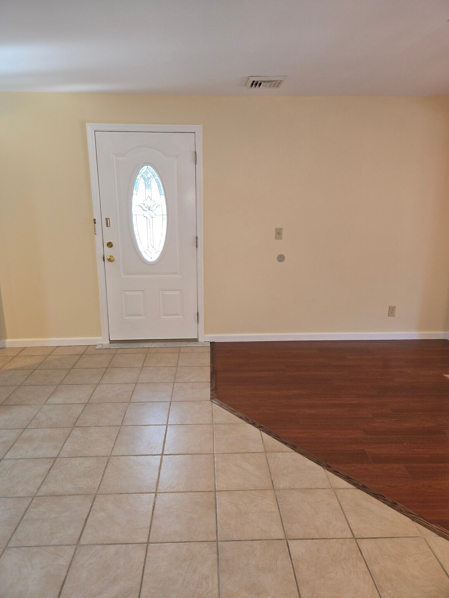 Building Photo - 7 Bedford Dr