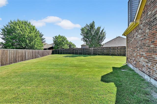 Building Photo - 405 Roger Graves Cir