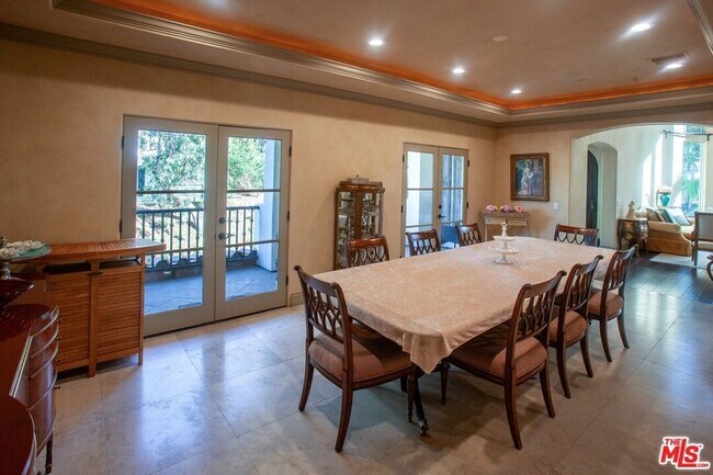 Building Photo - 3501 Caribeth Dr
