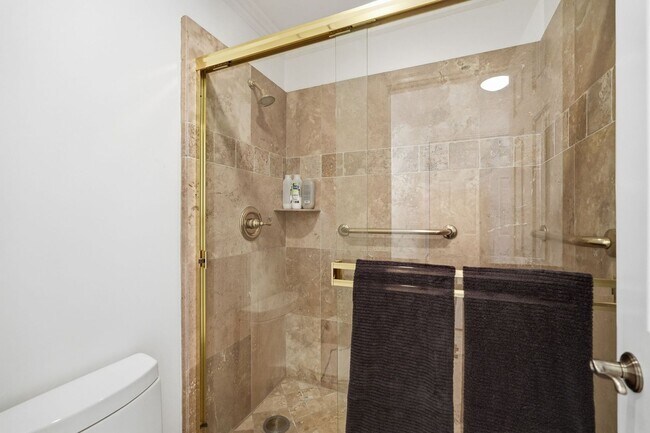 Building Photo - Charming 2-Bedroom Casita