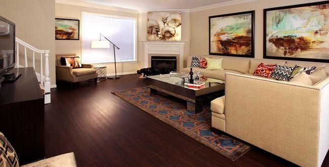 Building Photo - 824 Bering Dr