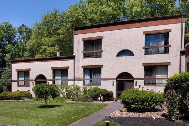 Building Photo - 51 Lawrenceville - Pennington Rd