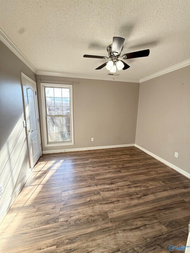 Building Photo - 230 Bonaire Dr