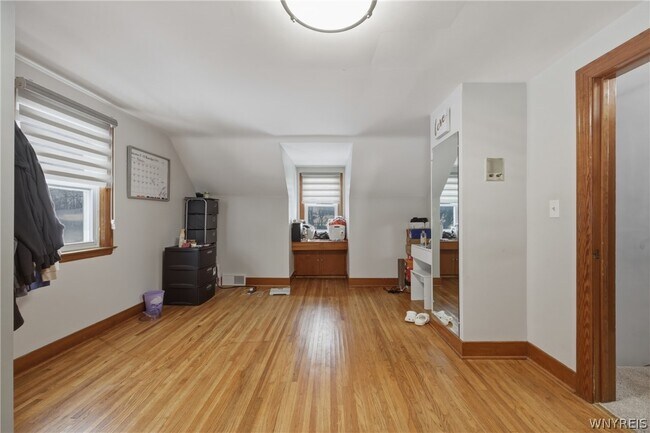 Building Photo - 3667 Fuller Ave