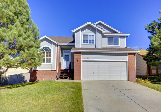 Primary Photo - Beautiful Home for Rent at The Meadows in ...
