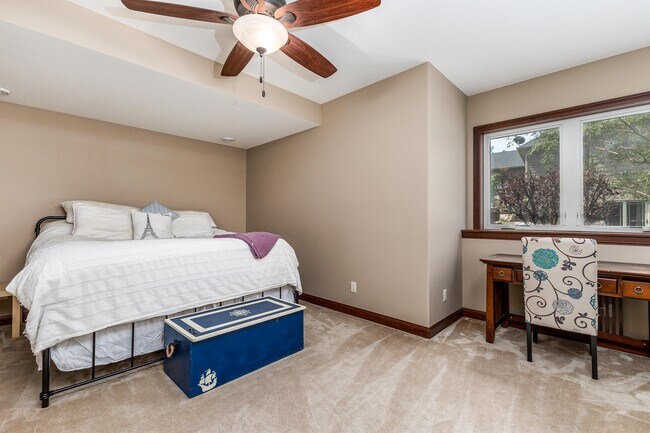 Building Photo - 1762 Creek Wood Dr