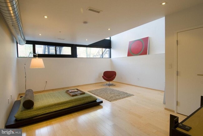 Building Photo - 2250 11th St NW