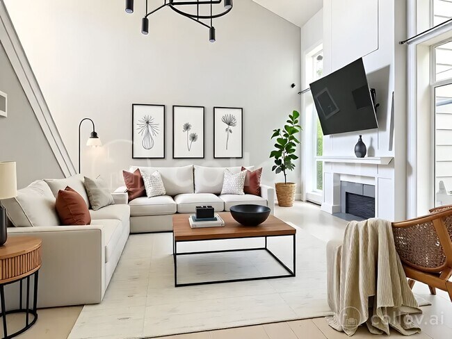 Building Photo - Remodeled and two master suites