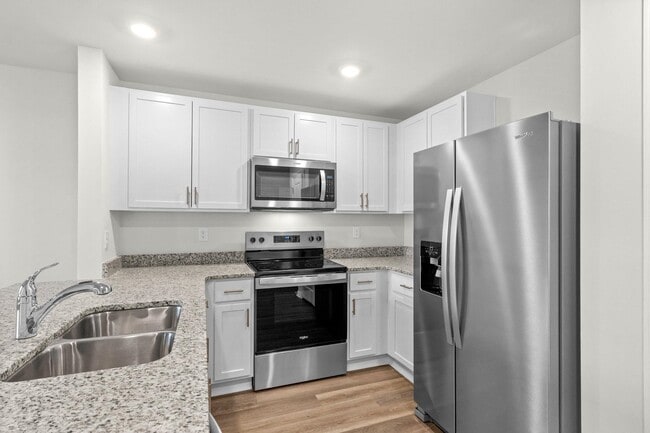 Building Photo - 640 Rd