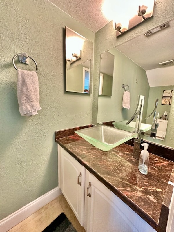 Building Photo - 330 Bluefish Dr