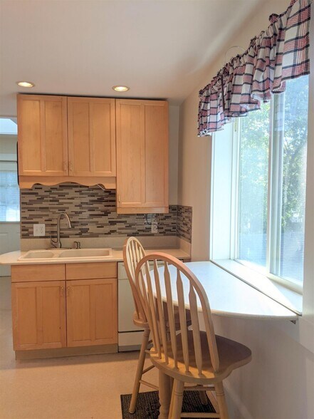 Building Photo - 13 Garden Ter