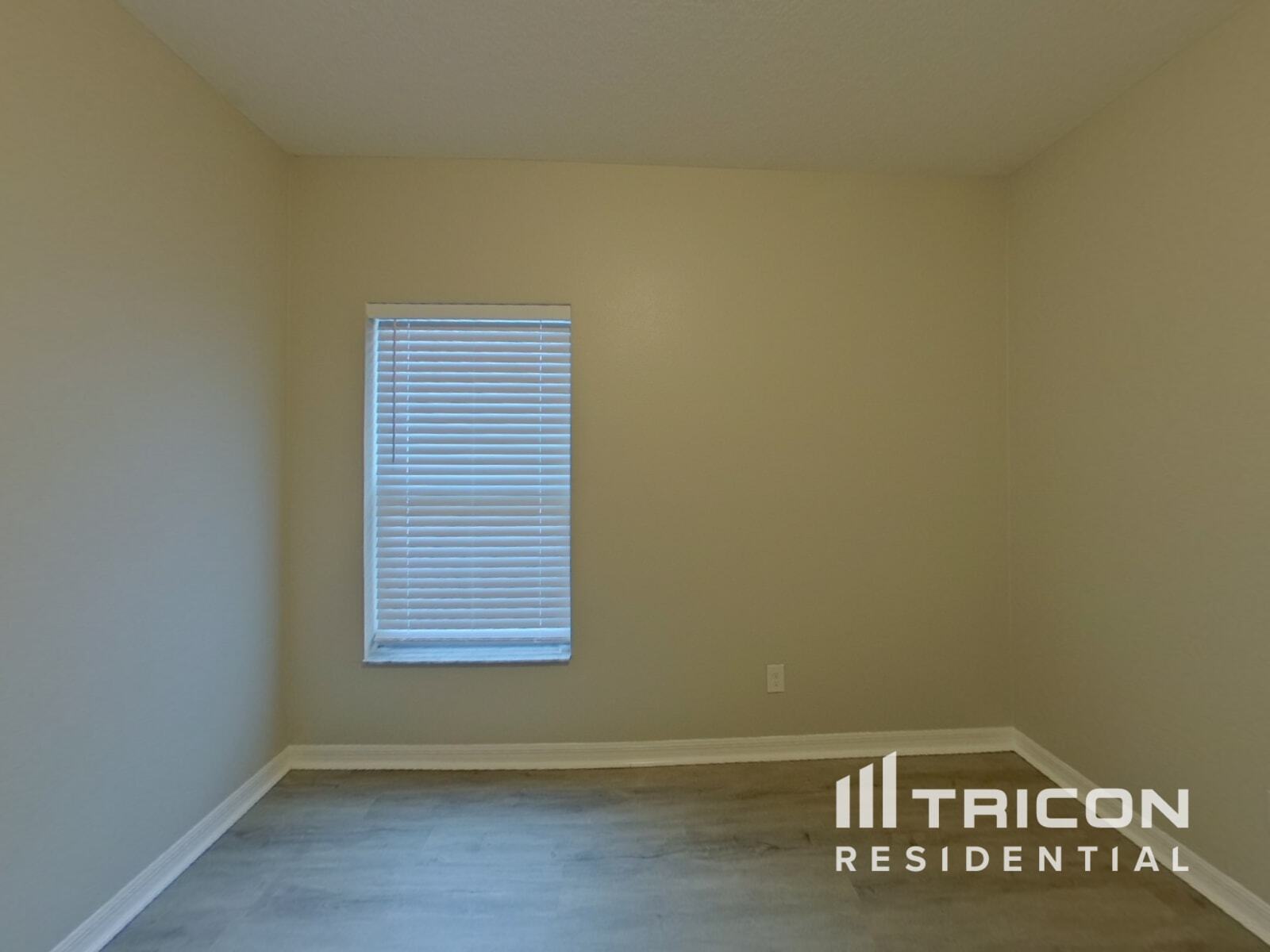 Building Photo - 4925 Rockvale Dr