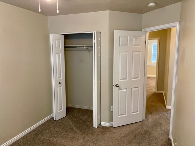 Bedroom 3 Closet - 2876 W 3965 S