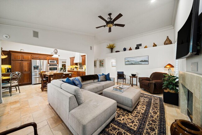 Building Photo - 370 Cypress Point Dr
