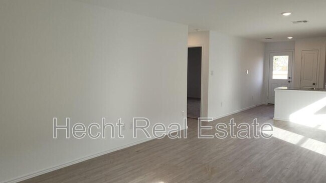 Building Photo - 9239 Navarro Vis