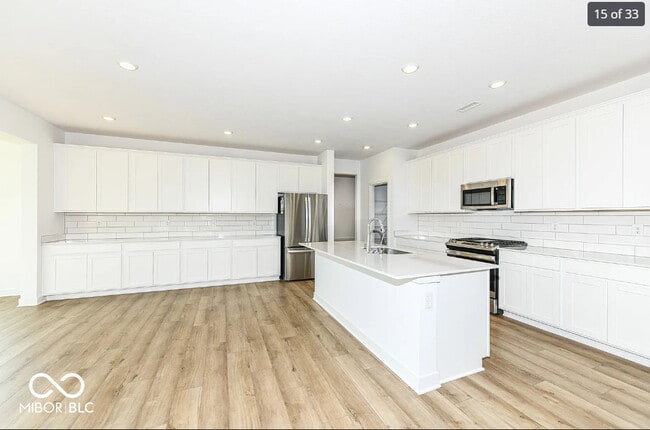Building Photo - 5155 Summerton St