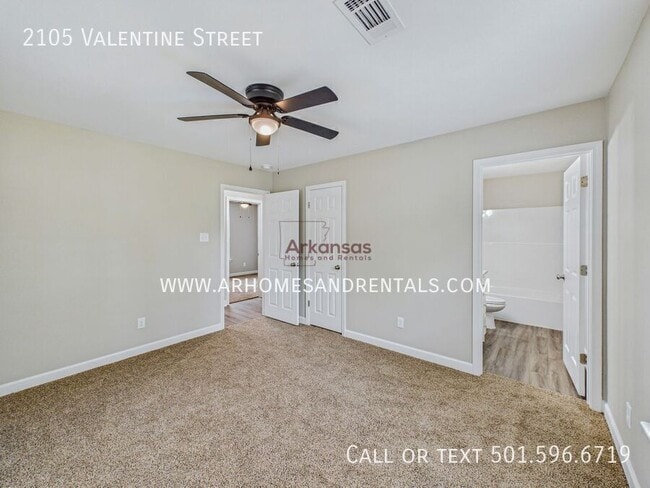 Building Photo - 2105 S Valentine St