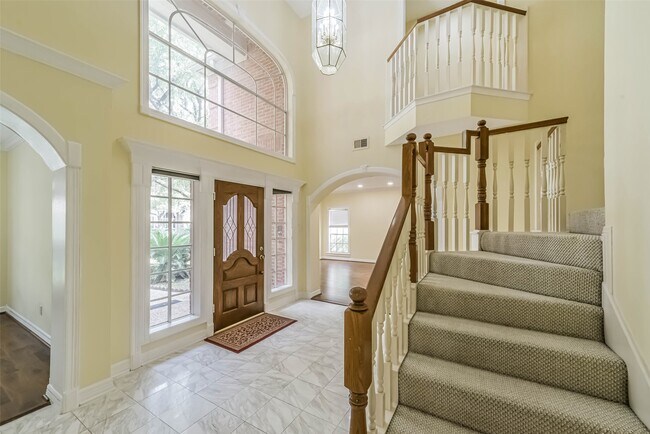 Building Photo - 1706 Galleon Oaks Dr
